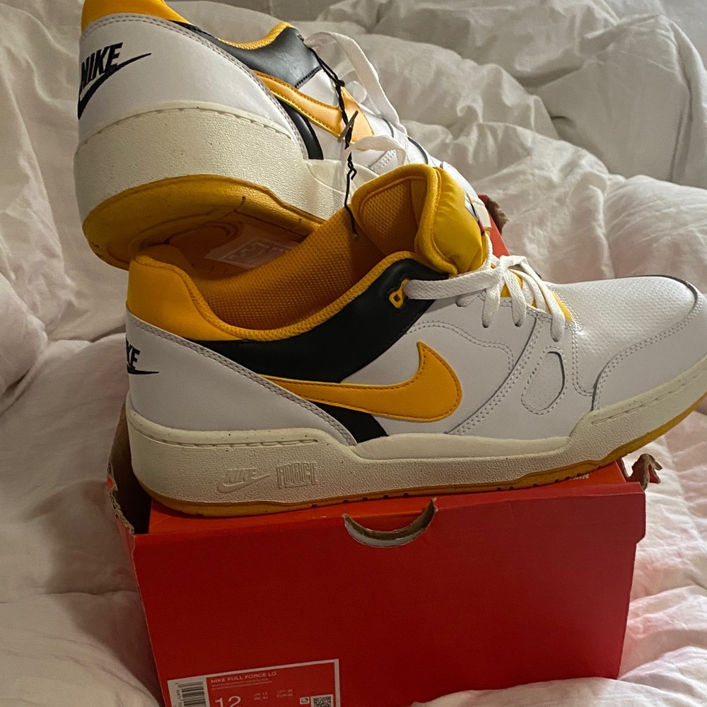 Nike Men's White and Yellow Sneakers with Black Accents Nike Force